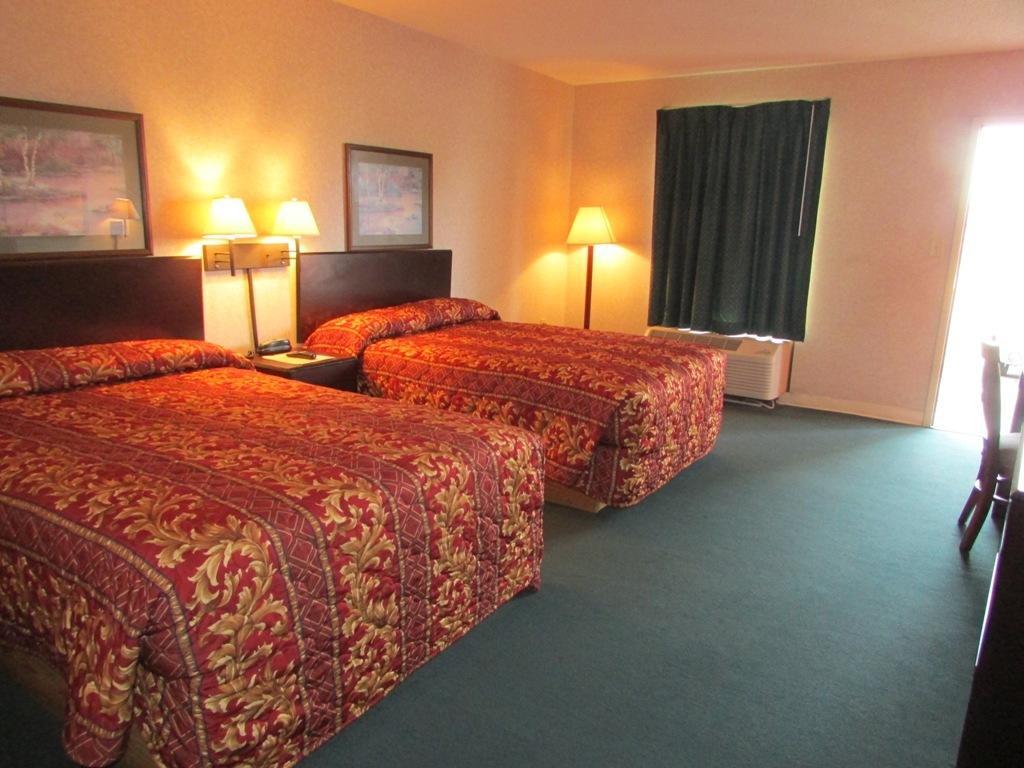 New Valdosta Inn And Suites 객실 사진